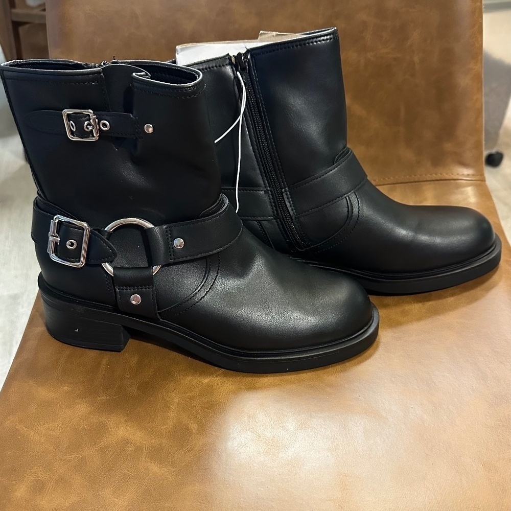 Universal Thread Black Connor Ankle Boots Women's Size 8